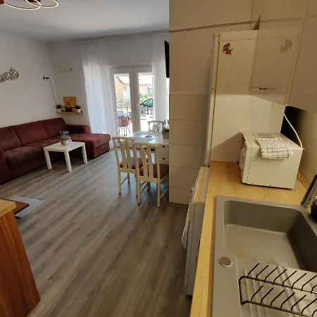 Vonyarc House فونيارتْسفاشغ